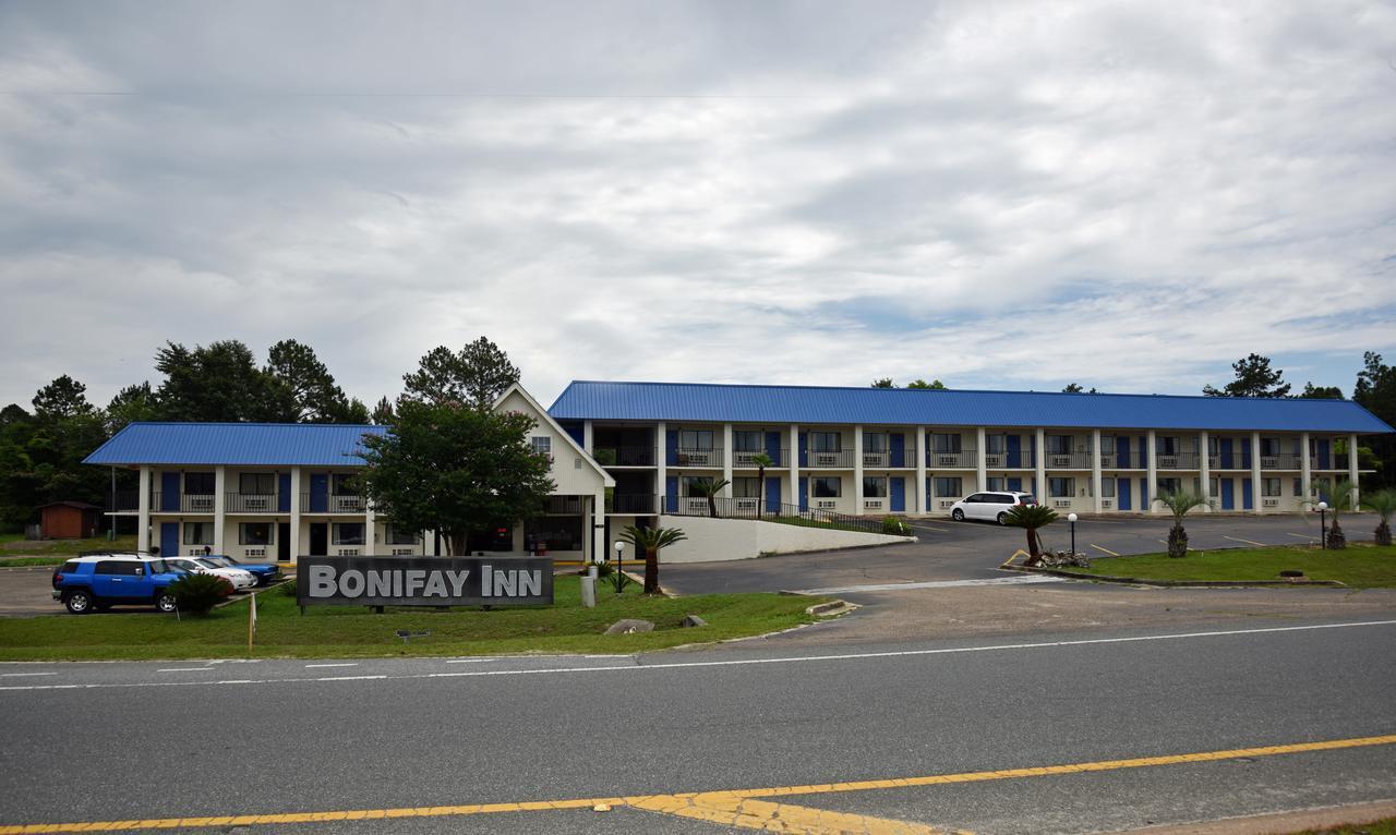 Bonifay Inn Bagian luar foto